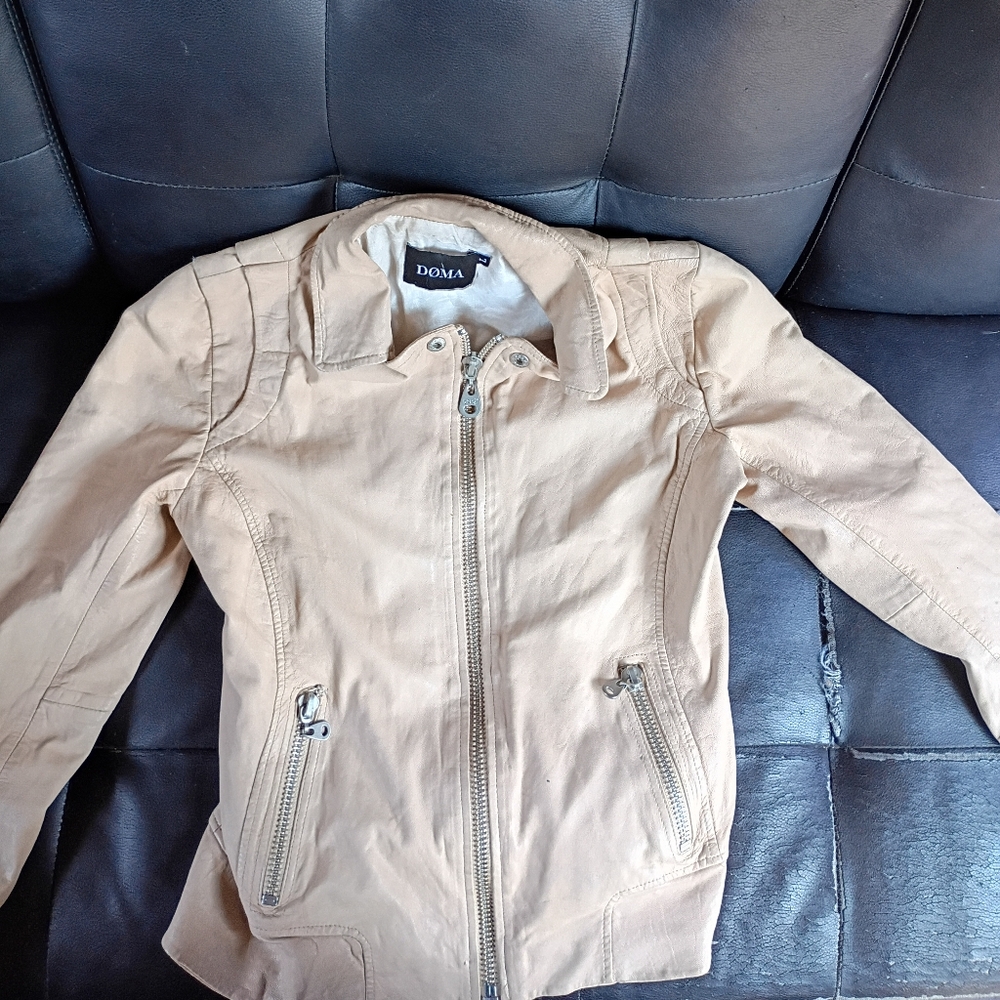 Doma Women's Beige Leather Jacket